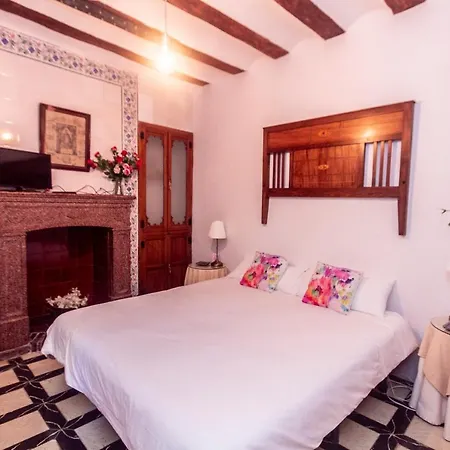 Pensión La Casa De Félix Villena